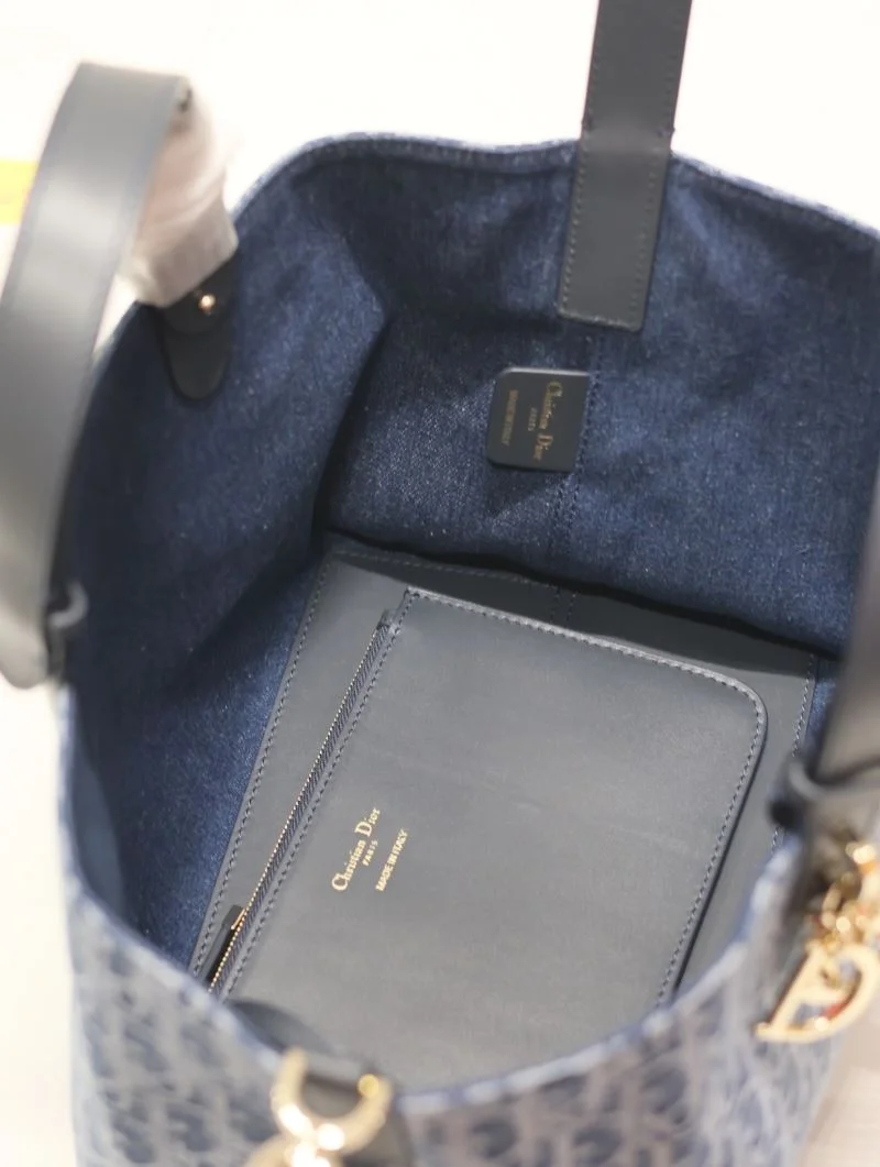 Flexible Christian Dior Shopping Bags 37699
