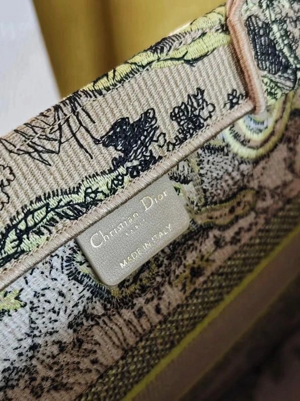 Efficient Christian Dior Shopping Bags 70247