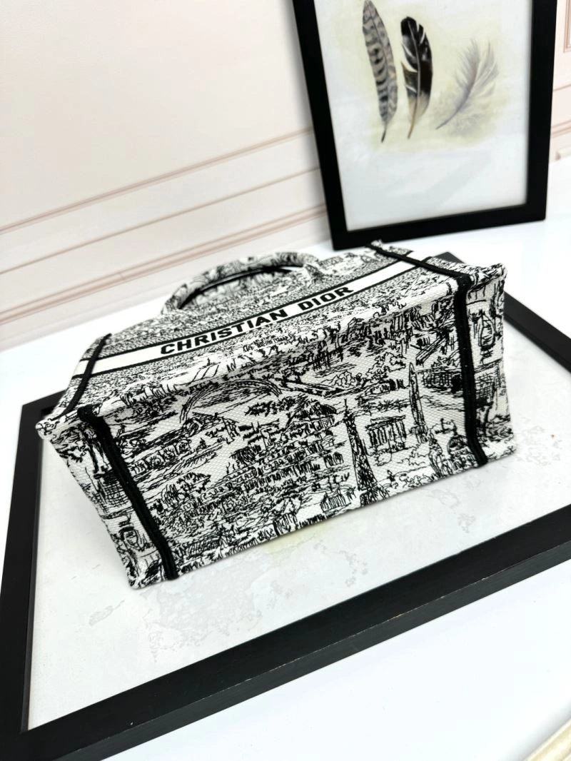 TravelReady Christian Dior Shopping Bags 70243