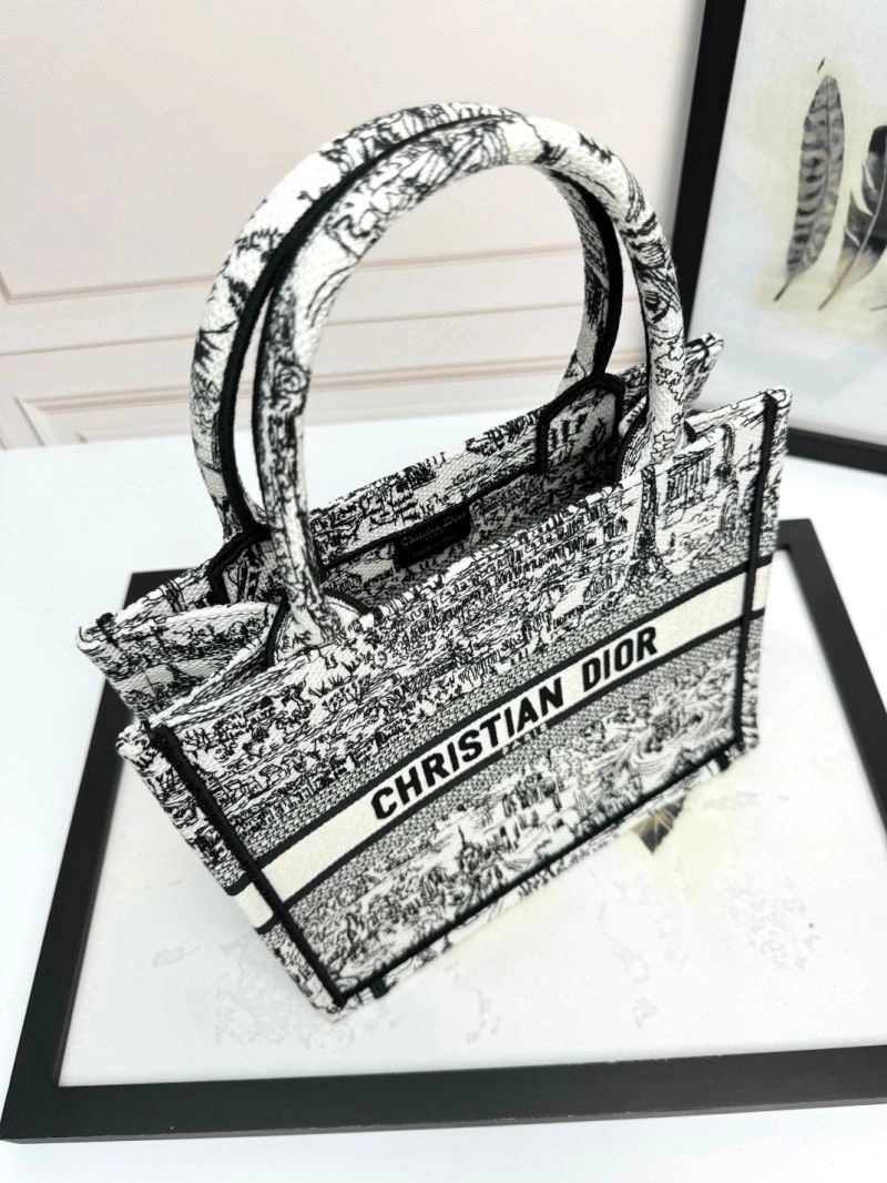 TravelReady Christian Dior Shopping Bags 70243