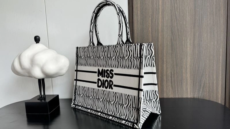 Christian Dior Shopping Bags ZeroBulk 66689