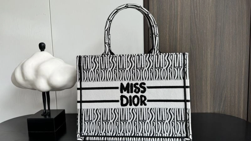 Christian Dior Shopping Bags ZeroBulk 66689