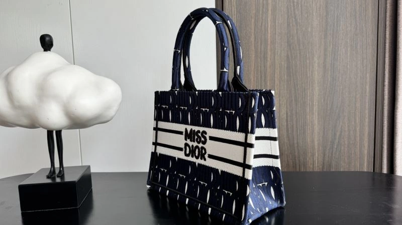 FlexibleFit Christian Dior Shopping Bags 66680