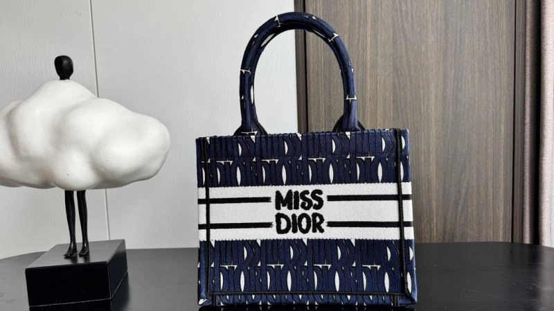 FlexibleFit Christian Dior Shopping Bags 66680
