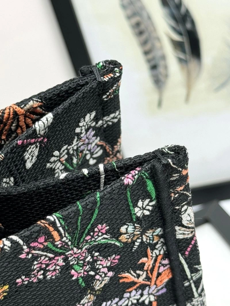 Christian Dior Shopping Bags Lightweight 66664