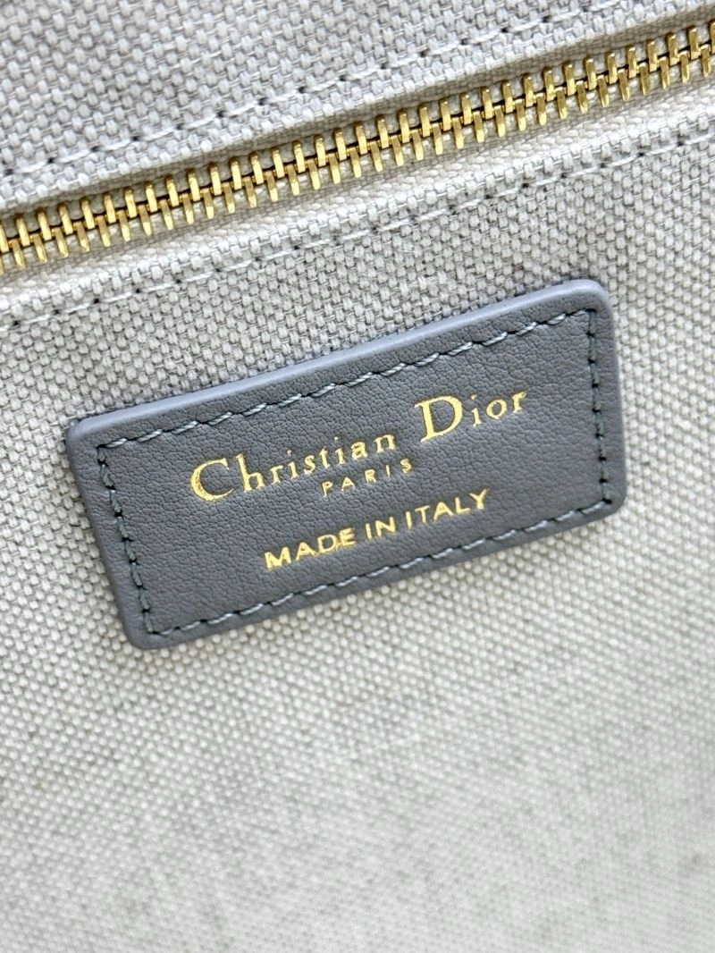 Compact Christian Dior Shopping Bags 66630