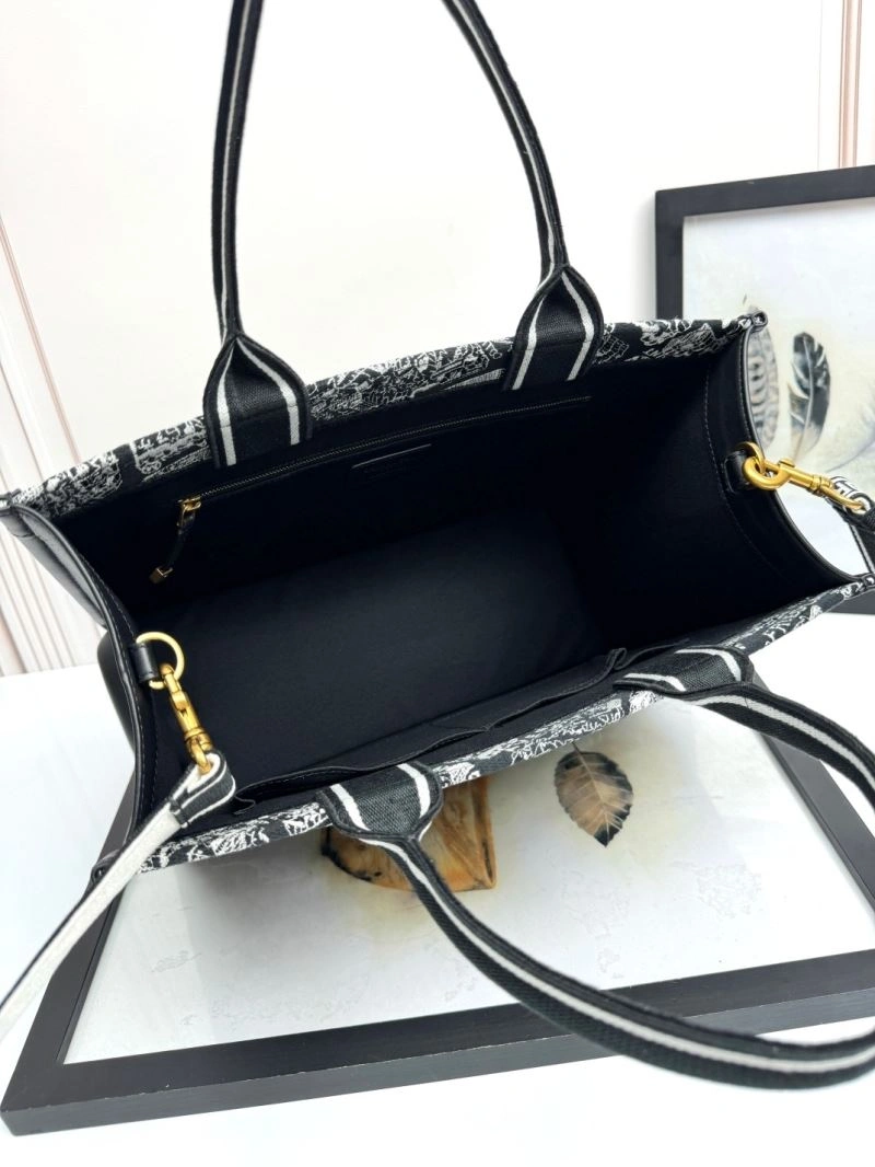 Christian Dior Shopping Bags Comfortable 66636