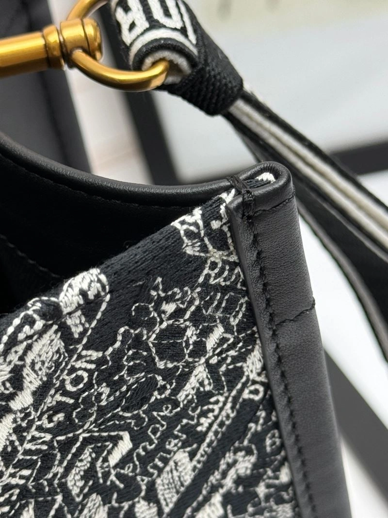 Christian Dior Shopping Bags Comfortable 66636