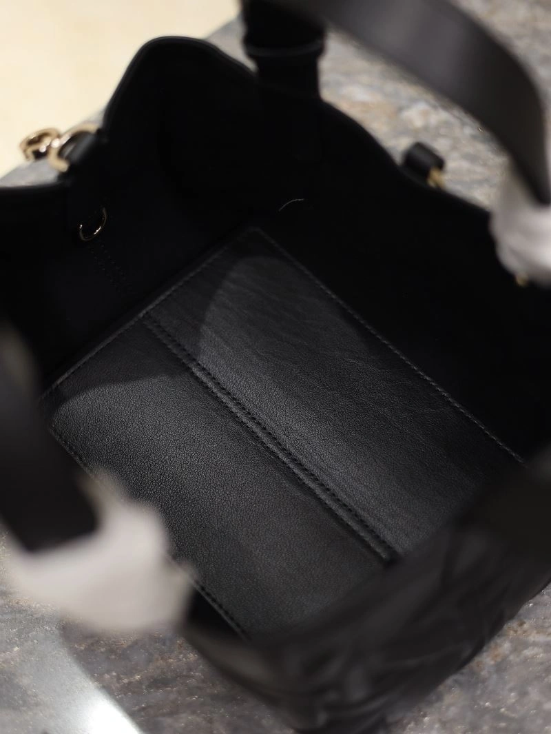 Christian Dior Shopping Bags ZipUp 66623