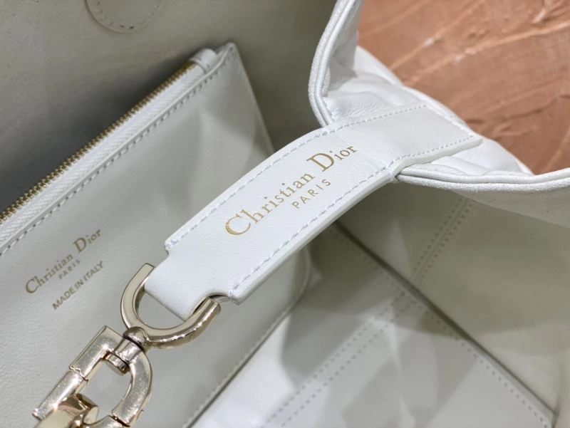 SmoothTexture Christian Dior Shopping Bags 66621