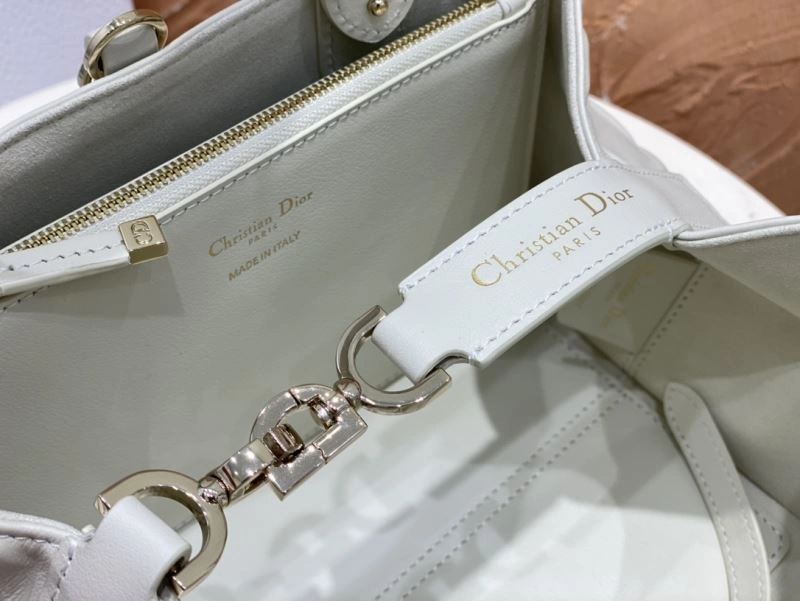 Neat Christian Dior Shopping Bags 66619