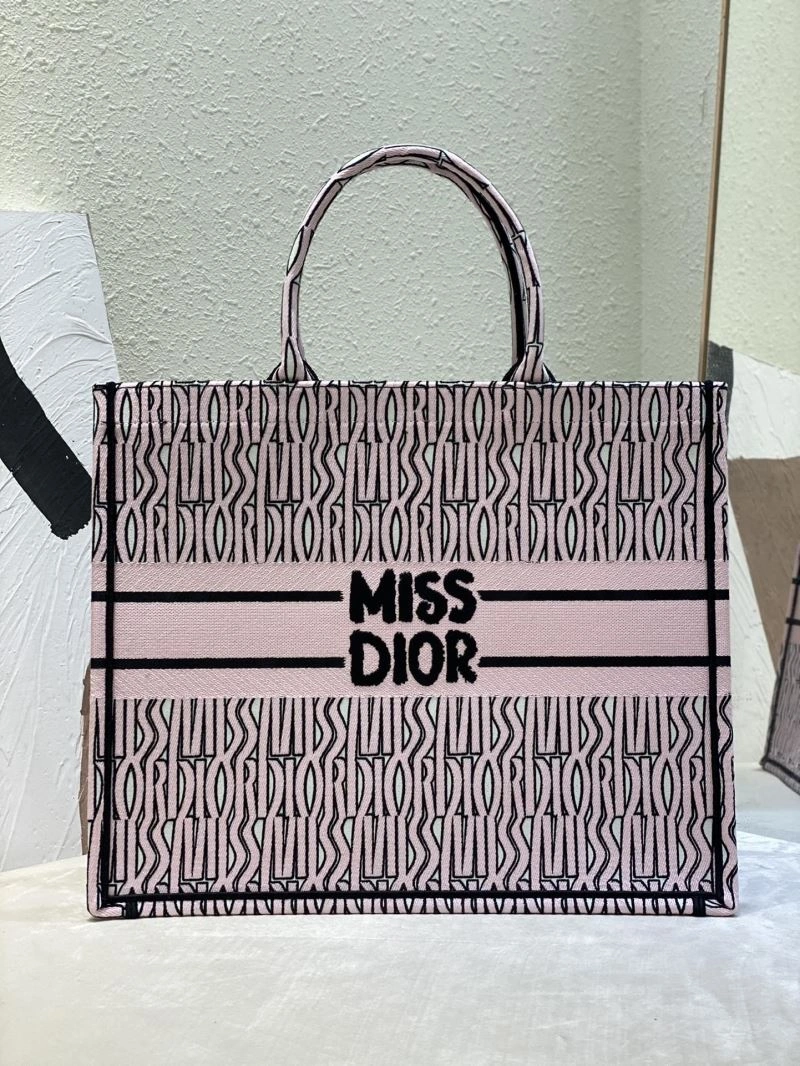 Christian Dior Shopping Bags Attractive 66637
