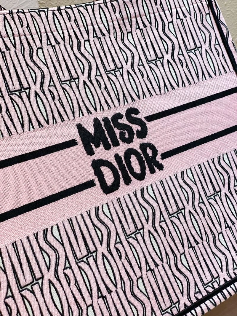 Christian Dior Shopping Bags Attractive 66637