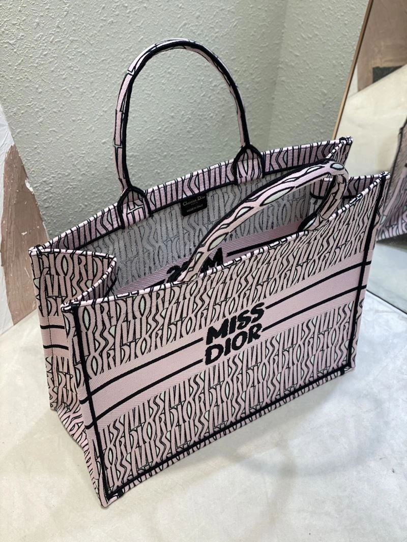 Christian Dior Shopping Bags Attractive 66637