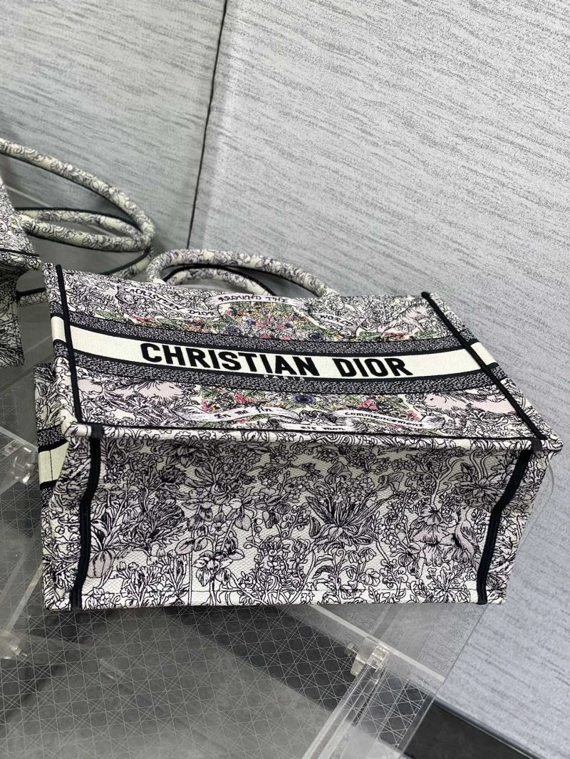 Reliable Christian Dior Shopping Bags 63935