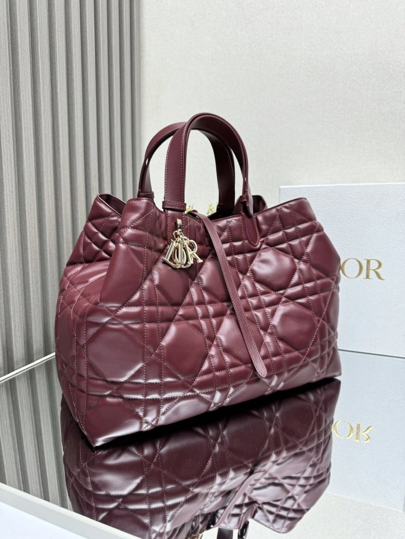 Minimalist Christian Dior Shopping Bags 63960
