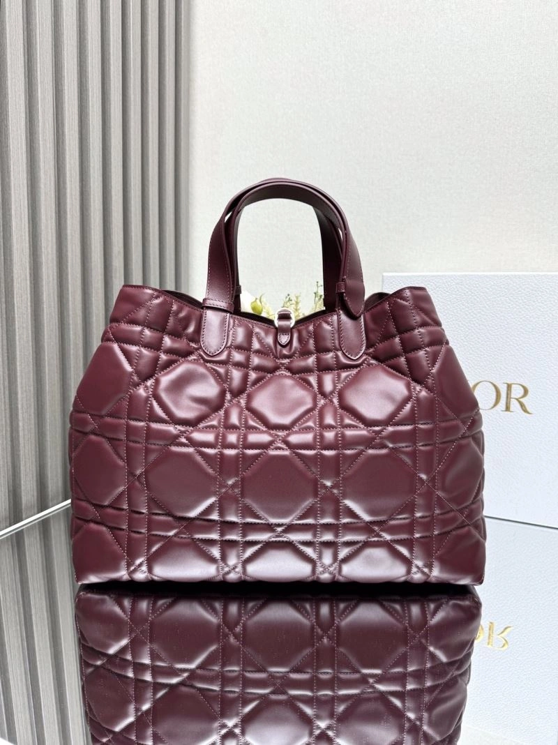 Minimalist Christian Dior Shopping Bags 63960