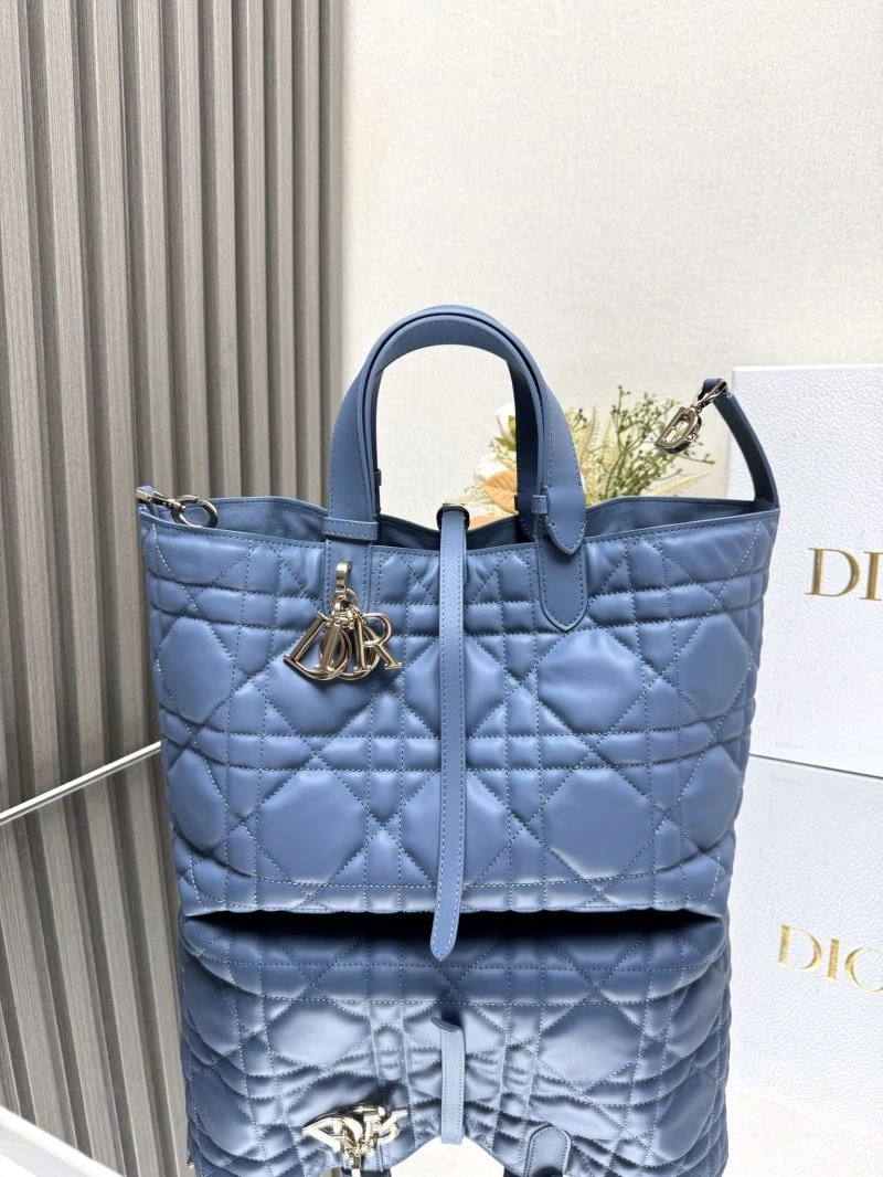 Resilient Christian Dior Shopping Bags 63910