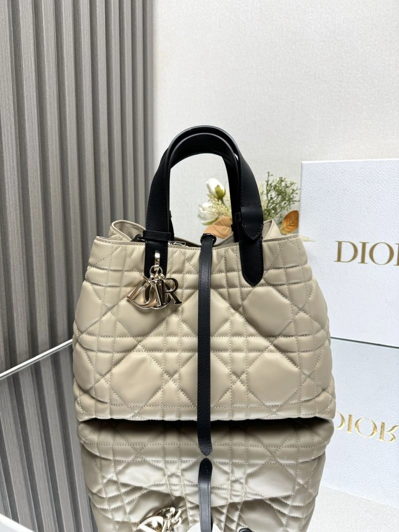 Christian Dior Shopping Bags Comfortable 63911