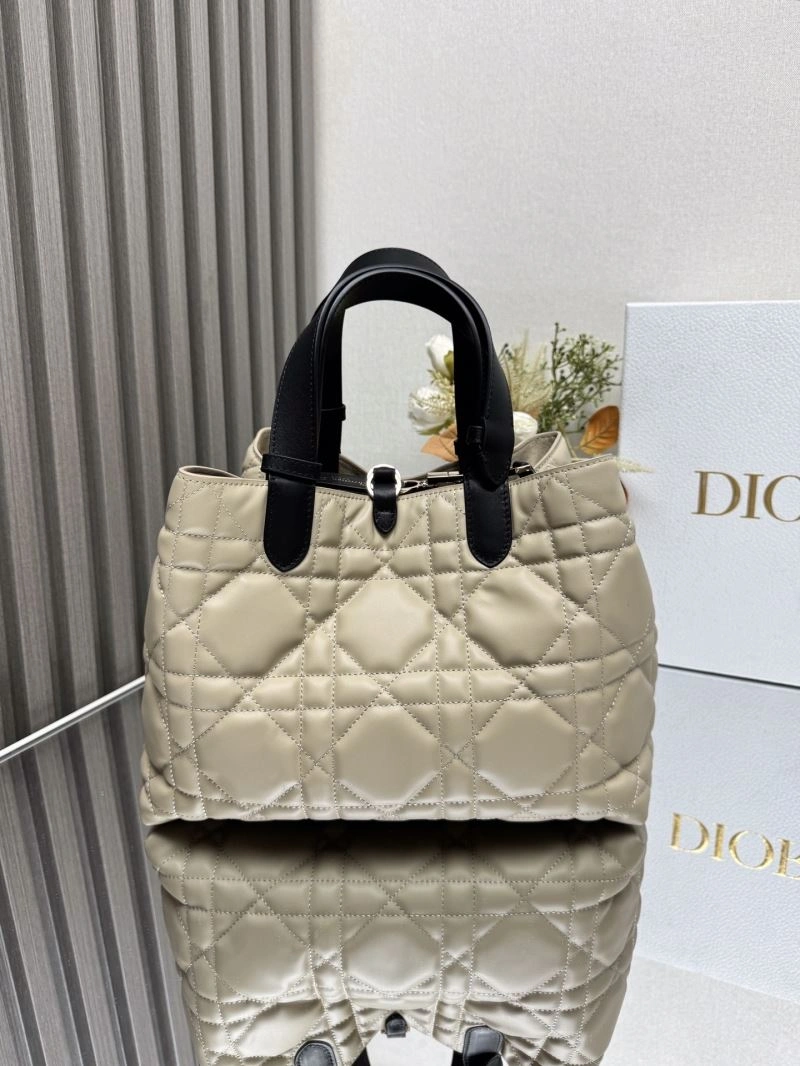 Christian Dior Shopping Bags Comfortable 63911