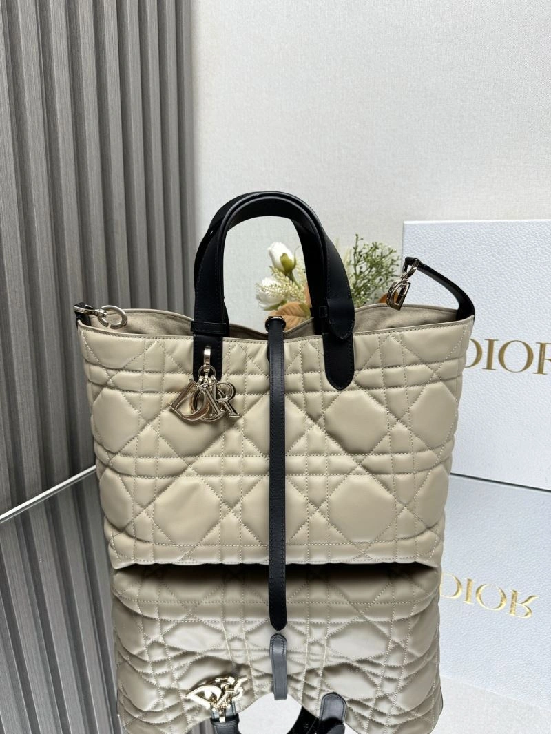 Christian Dior Shopping Bags Comfortable 63911