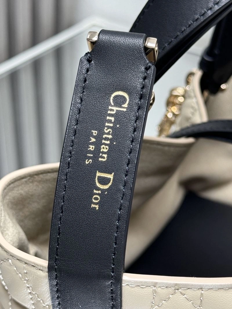 Christian Dior Shopping Bags ComfortFit 63902