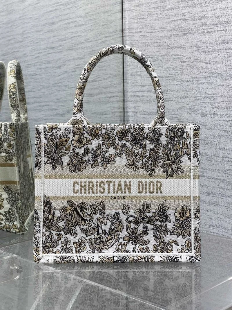 Casual Christian Dior Shopping Bags 47145