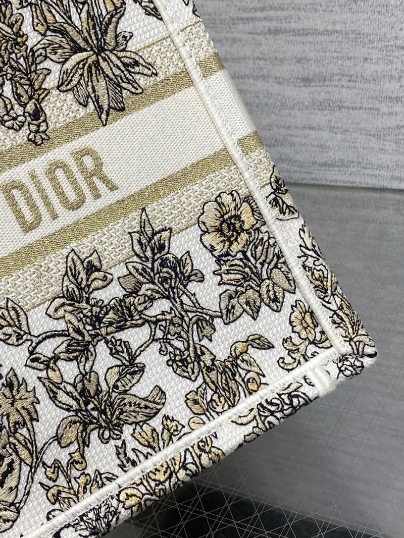 Casual Christian Dior Shopping Bags 47145