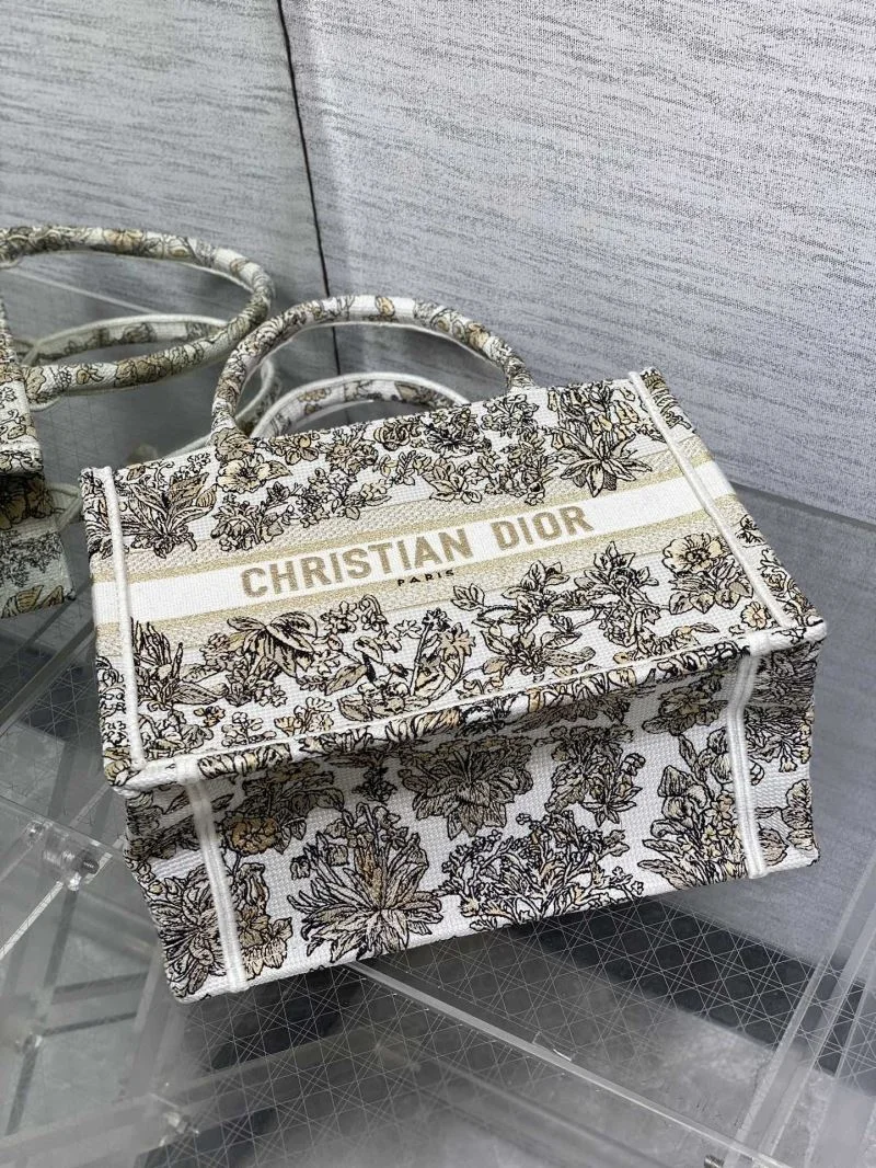 Casual Christian Dior Shopping Bags 47145