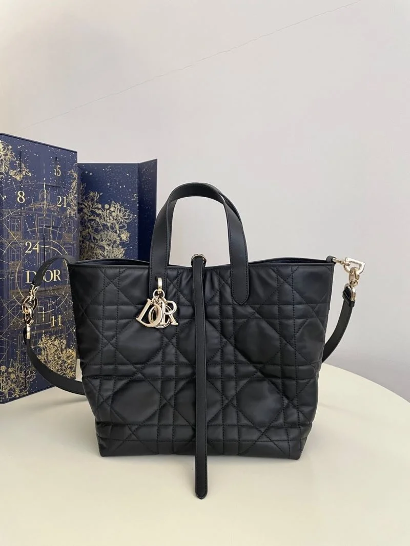 Christian Dior Shopping Bags Bright 47137
