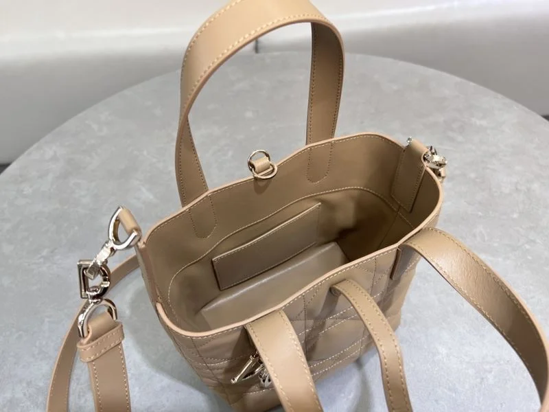 Versatile Christian Dior Shopping Bags 47120