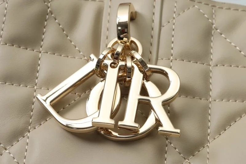 ComfortFit Christian Dior Shopping Bags 47085