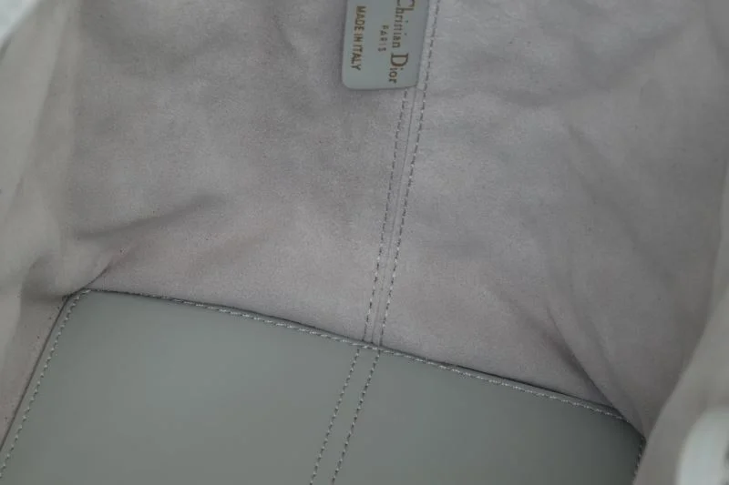 Seasonal Christian Dior Shopping Bags 47086