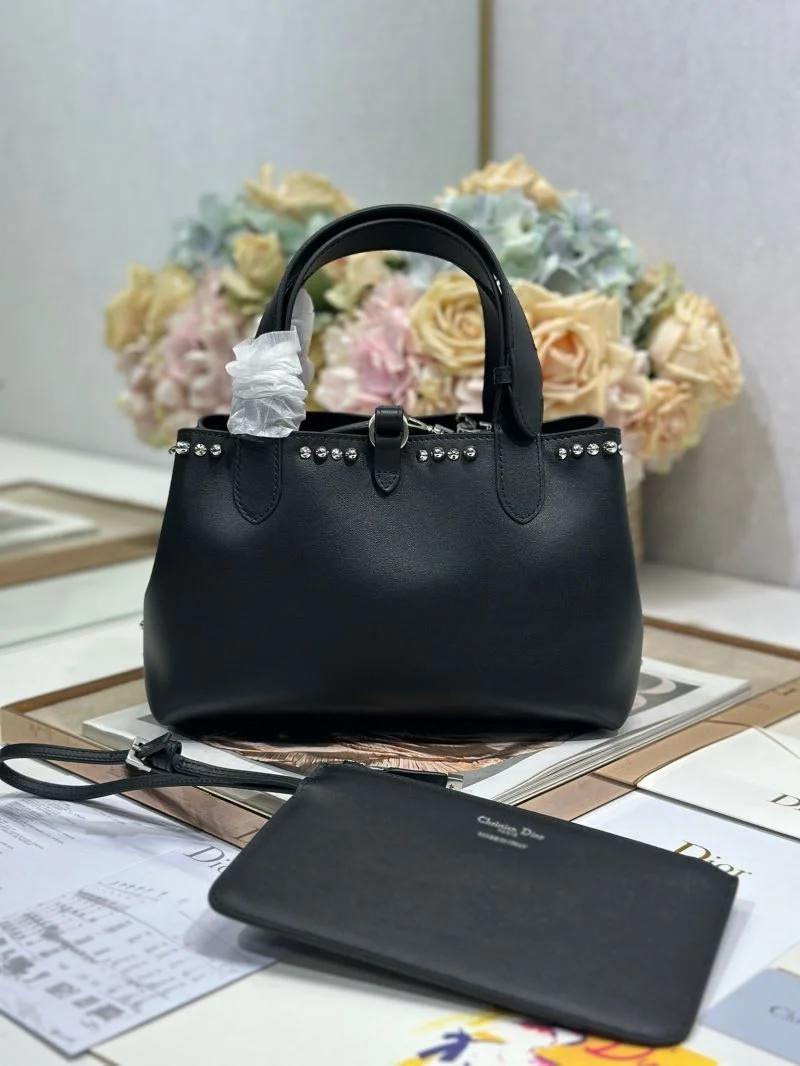 Bright Christian Dior Shopping Bags 47084
