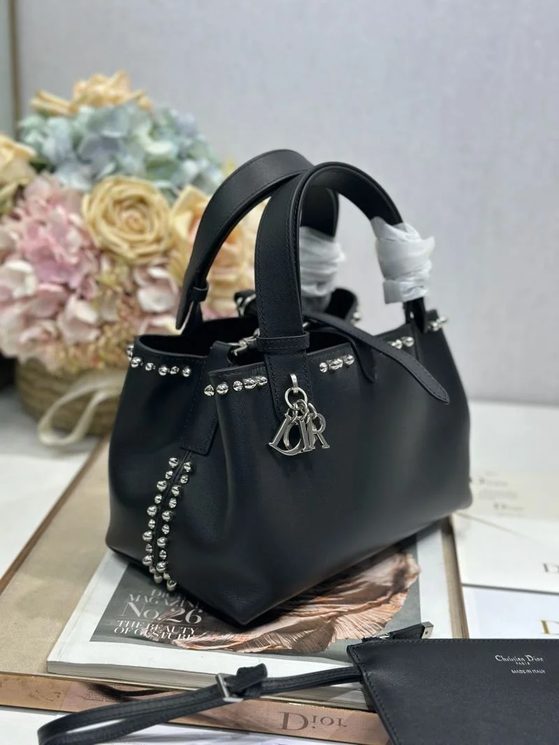 Bright Christian Dior Shopping Bags 47084
