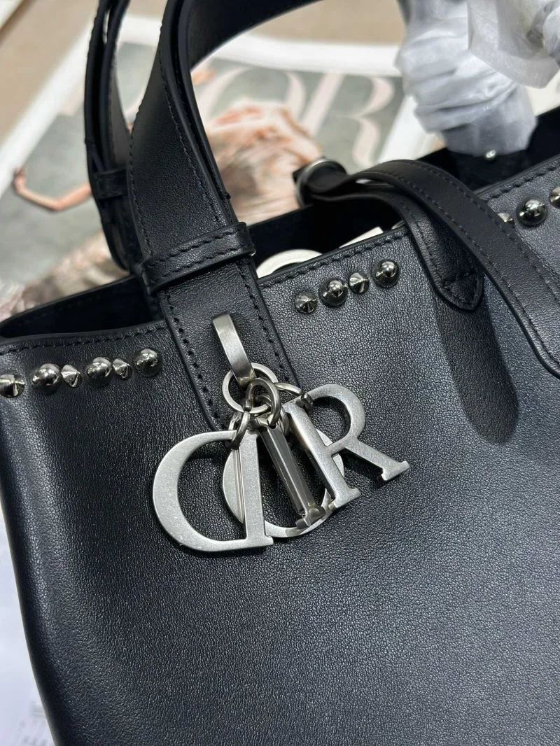Chic Christian Dior Shopping Bags 47081