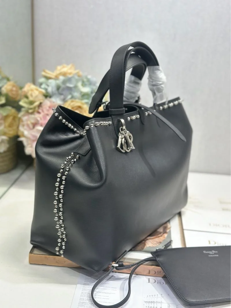 Christian Dior Shopping Bags UrbanChic 47083