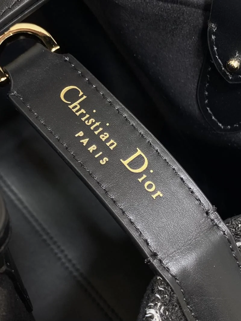 Christian Dior Shopping Bags Snug 47107