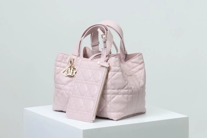 Christian Dior Shopping Bags MoistureWicking 47074
