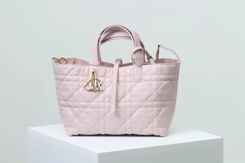 Christian Dior Shopping Bags MoistureWicking 47074
