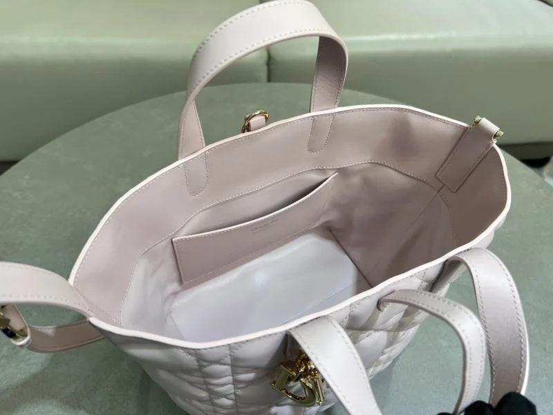Snug Christian Dior Shopping Bags 47064