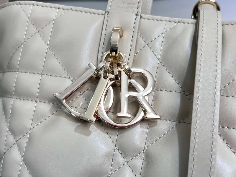 Christian Dior Shopping Bags Compact 47076