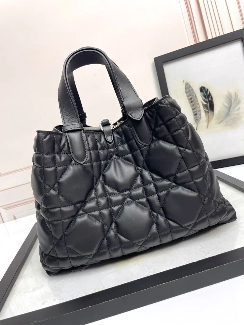 Durable Christian Dior Shopping Bags 47077
