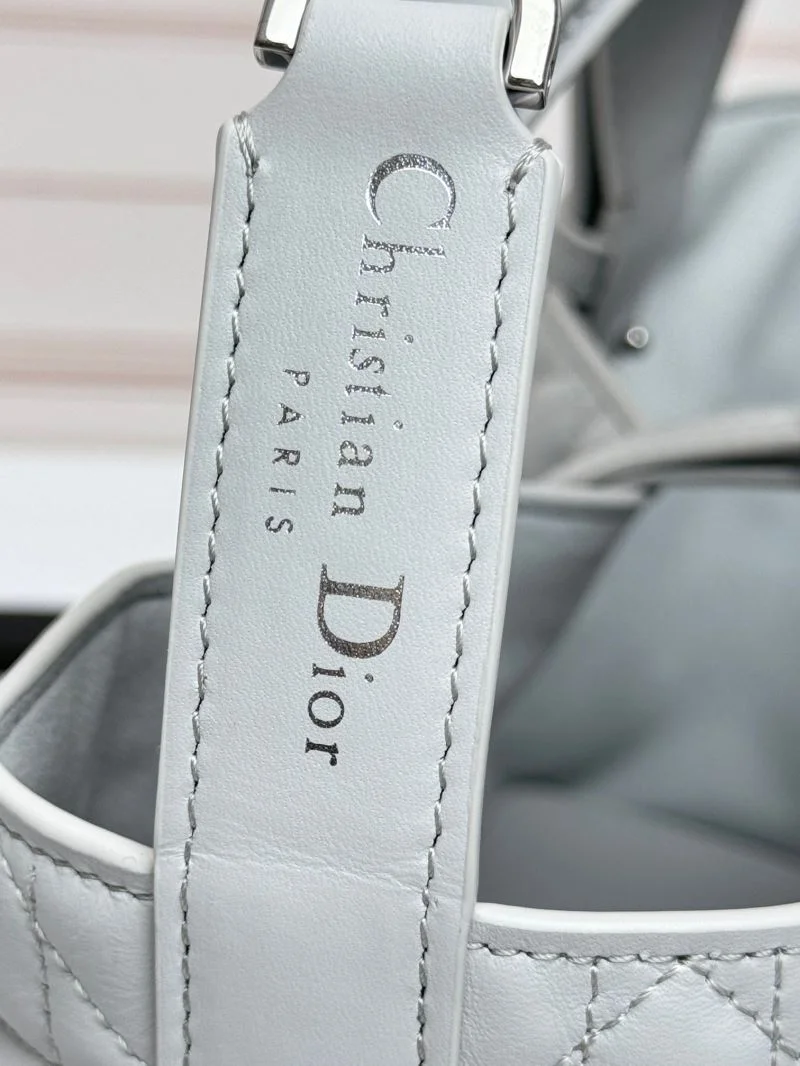 Neat Christian Dior Shopping Bags 47067