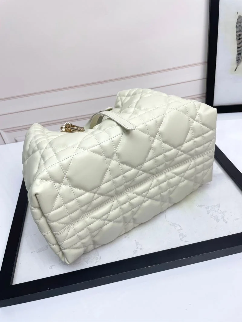 WrinkleFree Christian Dior Shopping Bags 47037