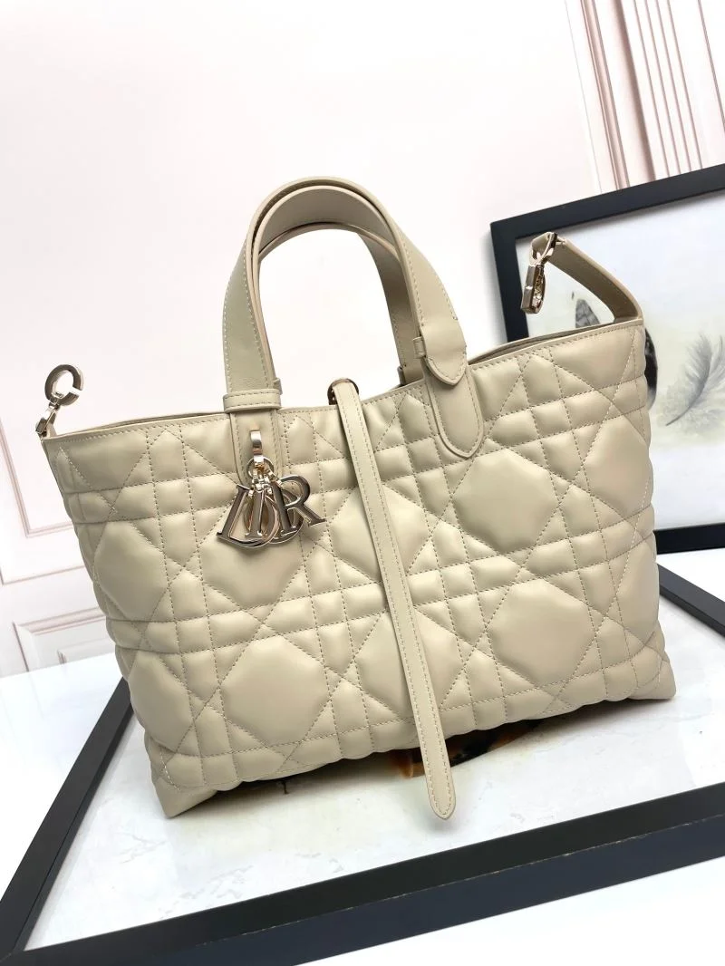 Christian Dior Shopping Bags Contemporary 47049