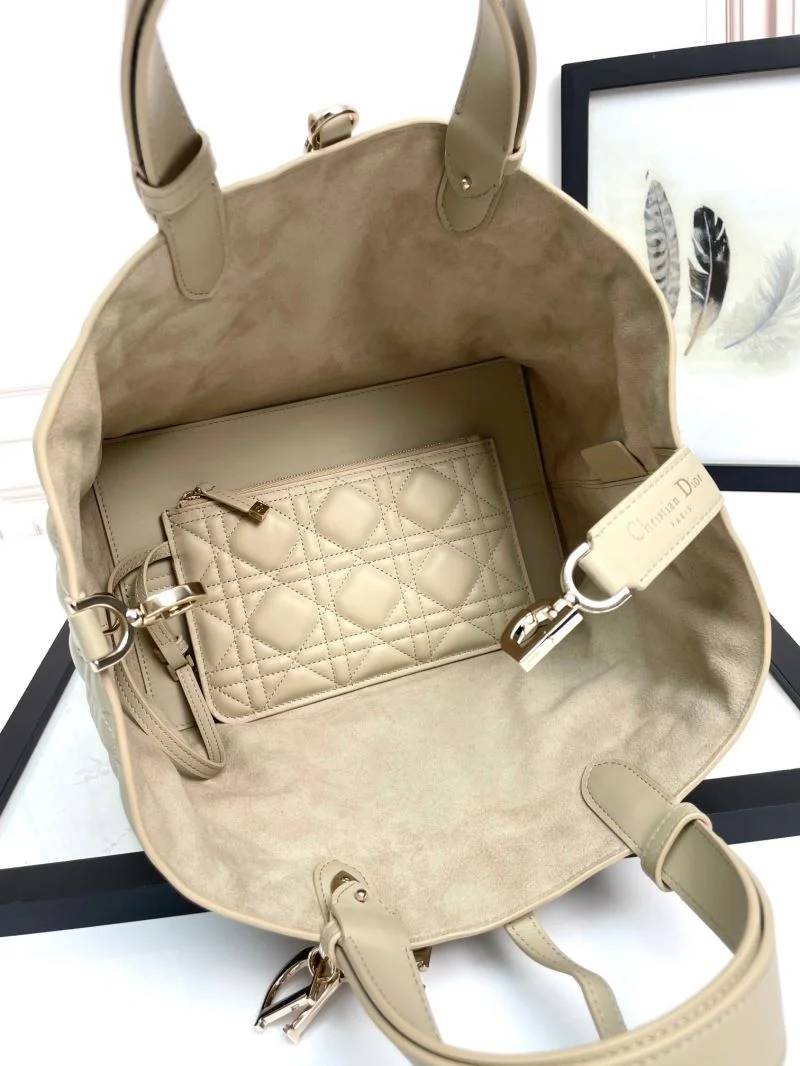 Christian Dior Shopping Bags Contemporary 47049