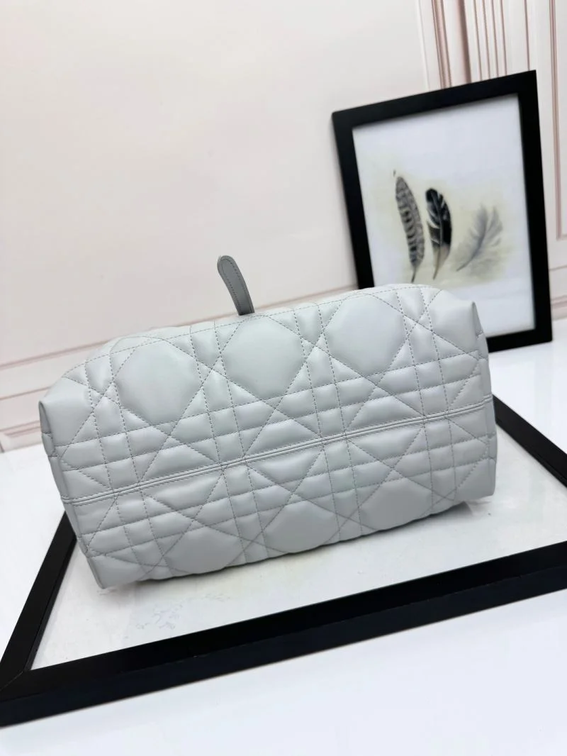 Christian Dior Shopping Bags OdorResistant 47046
