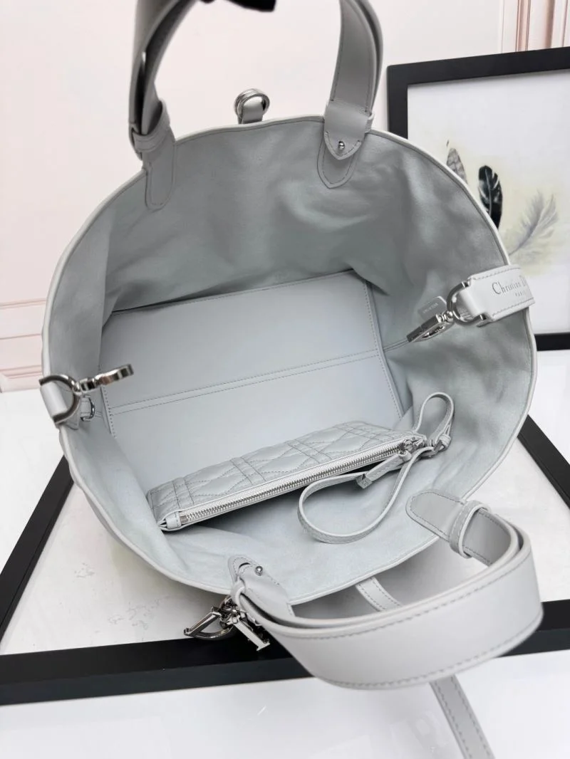 Christian Dior Shopping Bags OdorResistant 47046