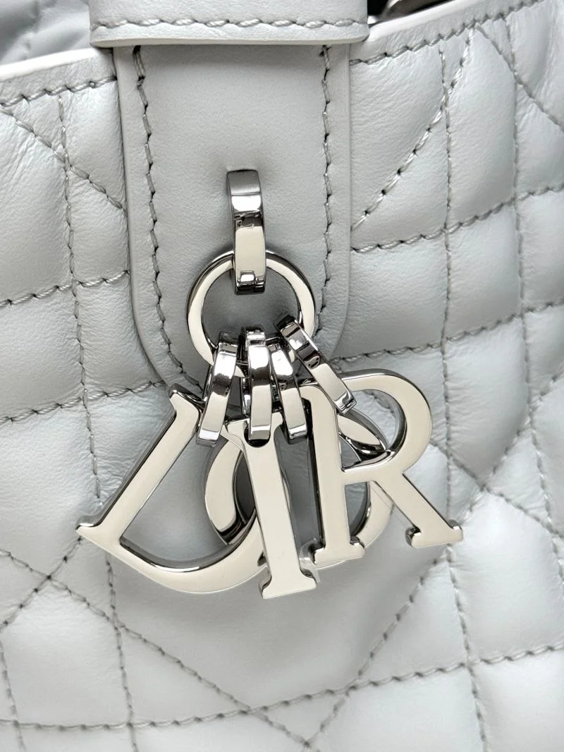 Christian Dior Shopping Bags OdorResistant 47046